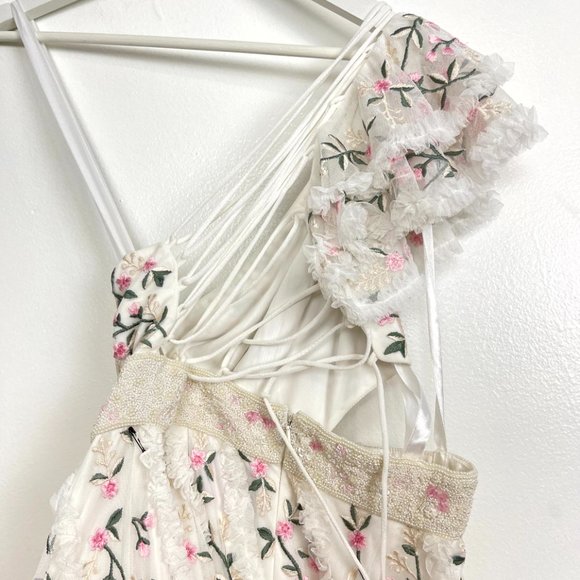 MAC DUGGAL Floral Embroidered Ruffle One-Shoulder Gown in Ivory Size US 6 - Picture 9 of 16